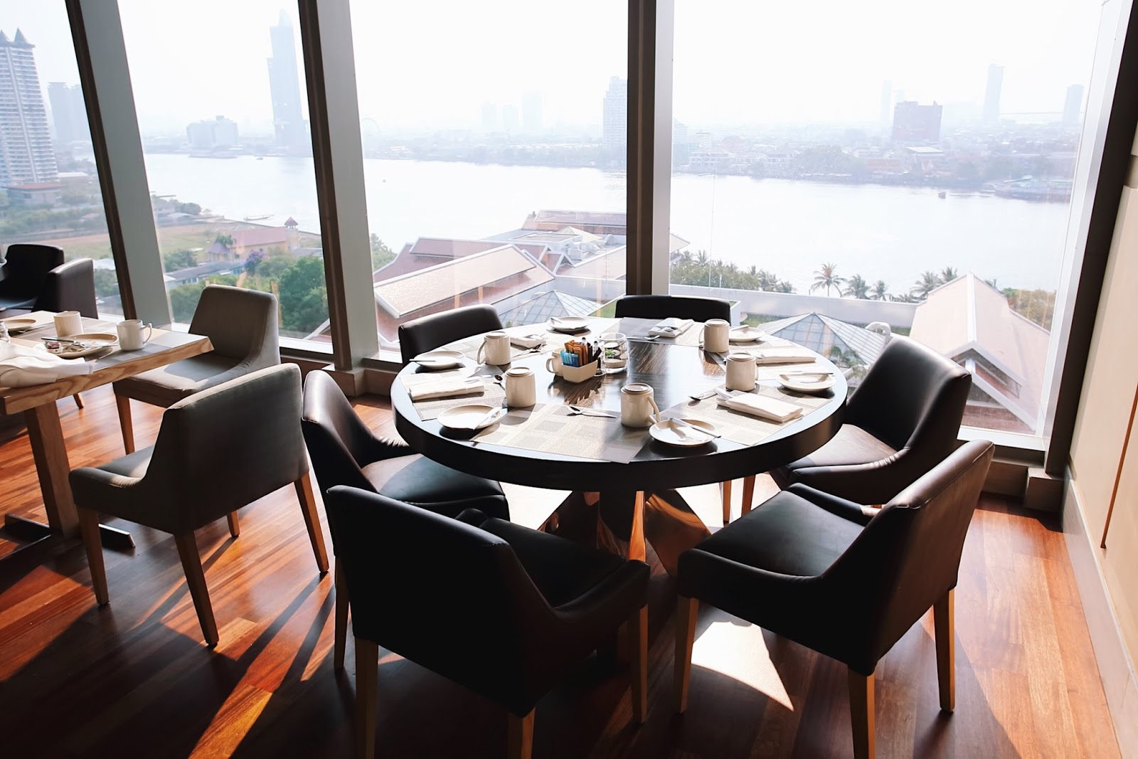 Skyline Restaurant at AVANI Riverside｜曼谷昭批耶河旁｜獨攬高空景色的醉人早餐時刻